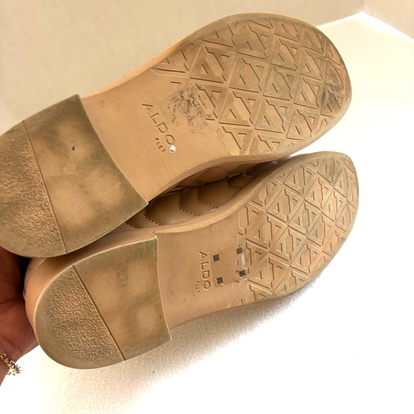 Aldo Tan Quilted W/ Gold Buckle Almond Toe Comfort Loafer Shoe (8) - Picture 11 of 12